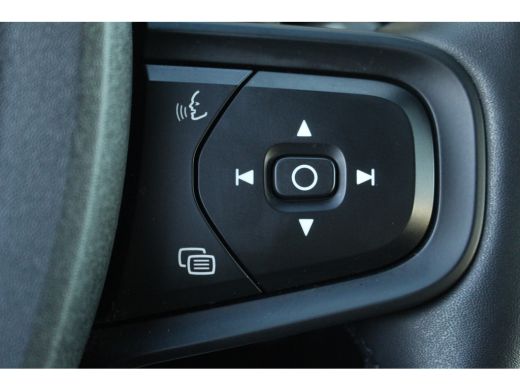 Volvo  XC40 1.5 T2 Momentum Core | CarPlay | NAV.|Climate & Cruise C. | Parkeers. A | DAB+ | 17"LMV | Bluetoo... ActivLease financial lease