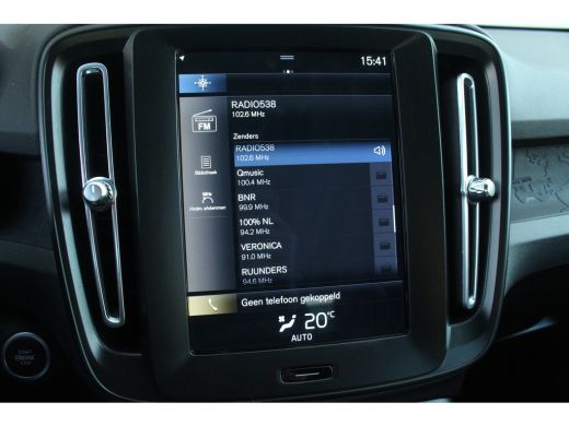 Volvo  XC40 1.5 T2 Momentum Core | CarPlay | NAV.|Climate & Cruise C. | Parkeers. A | DAB+ | 17"LMV | Bluetoo... ActivLease financial lease