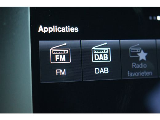 Volvo  XC40 1.5 T2 Momentum Core | CarPlay | NAV.|Climate & Cruise C. | Parkeers. A | DAB+ | 17"LMV | Bluetoo... ActivLease financial lease