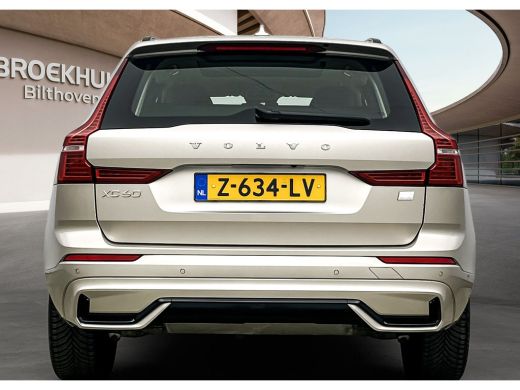 Volvo  XC60 2.0 T6 Plug-in hybrid AWD Plus Dark | Trekhaak | PDC + 360 camera | Panoramadak | Stoel + Stuurve... ActivLease financial lease