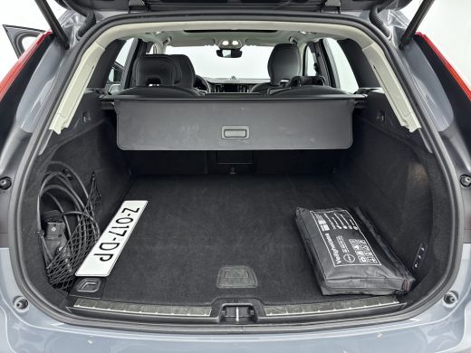 Volvo  XC60 2.0 T6 Plug-in hybrid AWD Ultimate Dark | Bowers & Wilkins Audio | Luchtvering | HUD| BLIS | Trek... ActivLease financial lease