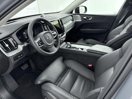 Volvo  XC60 2.0 T6 Plug-in hybrid AWD Ultimate Dark | Bowers & Wilkins Audio | Luchtvering | HUD| BLIS | Trek... ActivLease financial lease