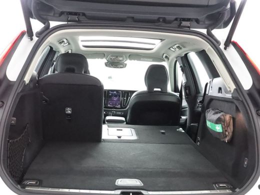 Volvo  XC60 2.0 T6 Plug-in hybrid AWD Ultimate Dark | Head-Up Display | Stoel & stuurwielverwarming | Achterb... ActivLease financial lease