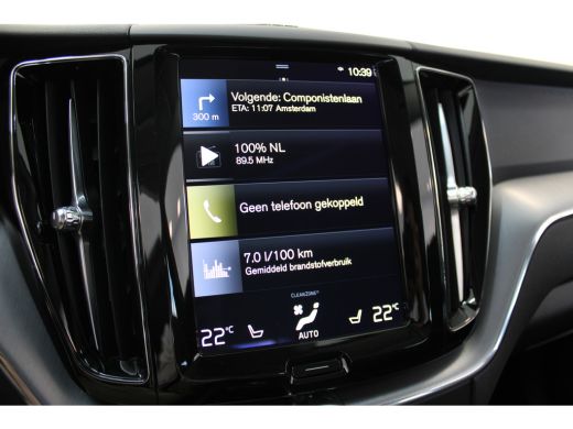 Volvo  XC60 B5 250PK Momentum Exclusive | 19'' | Panoramadak | Head-up | H&K Audio | Stoel verw. | Achteruitr... ActivLease financial lease