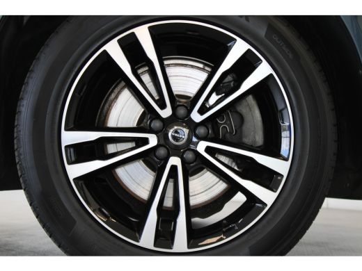 Volvo  XC60 B5 250PK Momentum Exclusive | 19'' | Panoramadak | Head-up | H&K Audio | Stoel verw. | Achteruitr... ActivLease financial lease