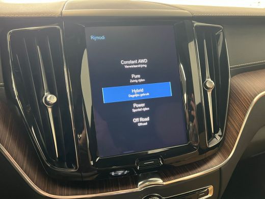 Volvo  XC60 Recharge T6 AWD Inscription Massagestoelen | Luchtvering | Trekhaak | Achteruitrijcamera | Cruise... ActivLease financial lease