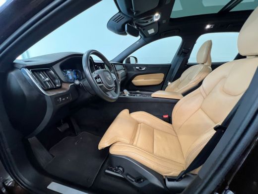 Volvo  XC60 Recharge T6 AWD Inscription Massagestoelen | Luchtvering | Trekhaak | Achteruitrijcamera | Cruise... ActivLease financial lease