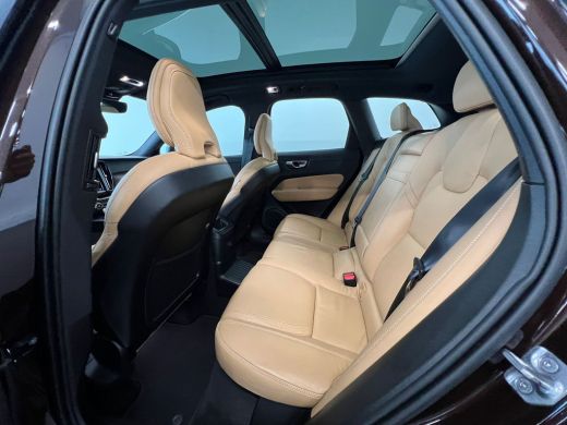 Volvo  XC60 Recharge T6 AWD Inscription Massagestoelen | Luchtvering | Trekhaak | Achteruitrijcamera | Cruise... ActivLease financial lease