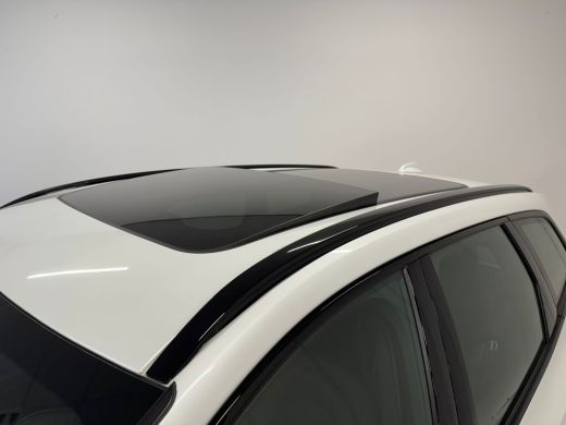 Volvo  XC60 Recharge T6 AWD R-Design | Achteruitrijcamera | Apple Carplay/Android Auto | Cruise control adapt... ActivLease financial lease