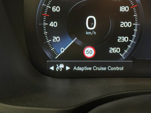 Volvo  XC60 Recharge T6 AWD R-Design | Achteruitrijcamera | Apple Carplay/Android Auto | Cruise control adapt... ActivLease financial lease