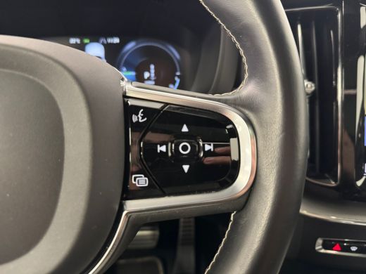 Volvo  XC60 Recharge T6 AWD R-Design | Achteruitrijcamera | Apple Carplay/Android Auto | Cruise control adapt... ActivLease financial lease