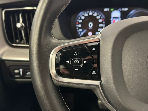 Volvo  XC60 Recharge T6 AWD R-Design | Achteruitrijcamera | Apple Carplay/Android Auto | Cruise control adapt... ActivLease financial lease