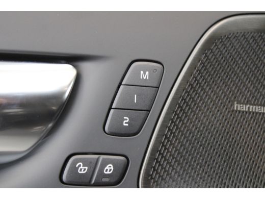 Volvo  XC60 T6 350PK AWD Plus Black Edition | 360° | Luchtvering | Gevent. Nappaleer | Getint Glas | HK Audio... ActivLease financial lease