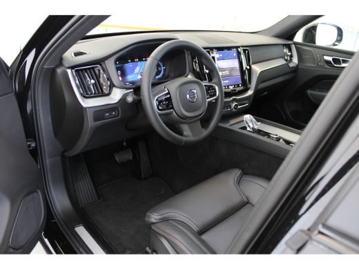 Volvo  XC60 T6 350PK AWD Plus Black Edition | 360° | Luchtvering | Gevent. Nappaleer | Getint Glas | HK Audio... ActivLease financial lease