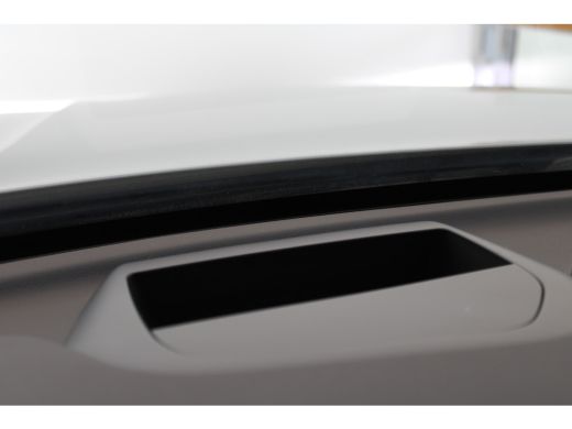 Volvo  XC60 T6 350PK Ultimate Dark | 360° | Trekhaak | Stoel&Stuur Verw. | Adap Cruise | 20'' | Panoramadak ActivLease financial lease