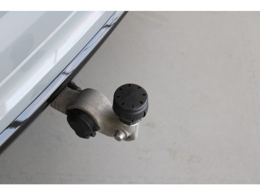 Volvo  XC60 T6 350PK Ultimate Dark | 360° | Trekhaak | Stoel&Stuur Verw. | Adap Cruise | 20'' | Panoramadak ActivLease financial lease