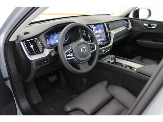 Volvo  XC60 T6 350PK Ultimate Dark | 360° | Trekhaak | Stoel&Stuur Verw. | Adap Cruise | 20'' | Panoramadak ActivLease financial lease