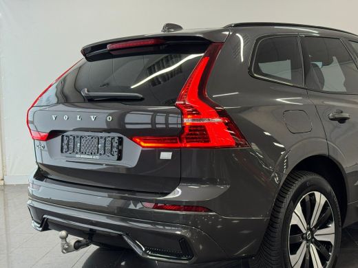 Volvo  XC60 T6 Plug-in hybrid AWD Plus Dark Trekhaak | Cruise control adaptief | Camera | Pano dak | Sportsto... ActivLease financial lease