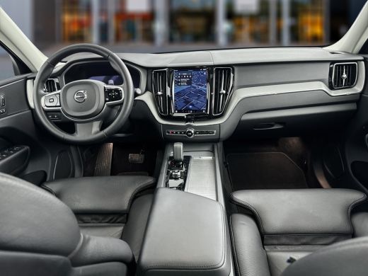 Volvo  XC60 T6 Recharge Plus Dark | Panoramadak | 360 Camera | Elektrisch verst. stoelen | Adaptieve cruise |... ActivLease financial lease
