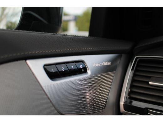 Volvo  XC90 2.0 T8 Recharge AWD Ultimate Dark ActivLease financial lease