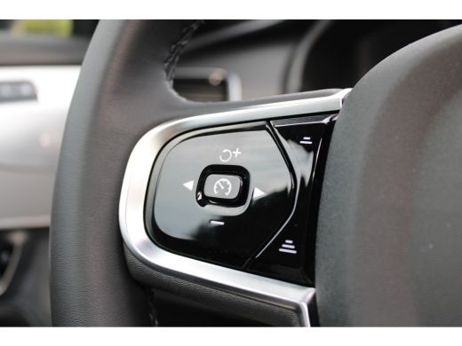 Volvo  XC90 2.0 T8 Recharge AWD Ultimate Dark ActivLease financial lease