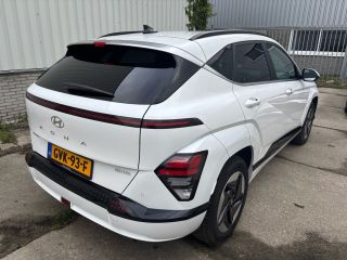 Hyundai Kona Comfort Smart 65.4 kWh | Achteruitrijcamera | Cruise control adaptief met Stop&Go en stuurhulp | ...