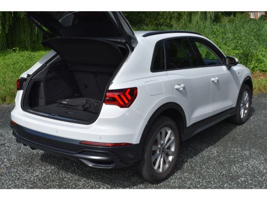 Audi Q3 45 TFSIe 245PK S-TRONIC HYBRID S-LINE VIRTUAL/PDC/CARPLAY ActivLease financial lease