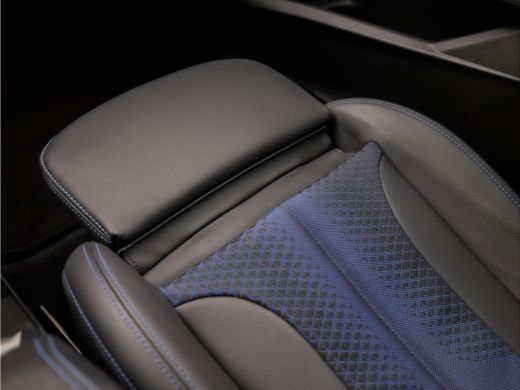 BMW 1 Serie 118i M Sport Automaat (PANORAMADAK, M PAKKET, APPLE CARPLAY, GETINT GLAS, LEDER, SPORTSTOELEN, PA... ActivLease financial lease