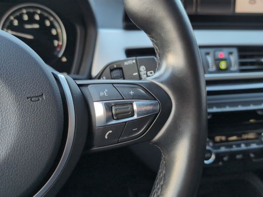 BMW X1 xDrive25e High Executive M-Sport | Pano | Leder | Trekhaak | Stoelverwarming ActivLease financial lease