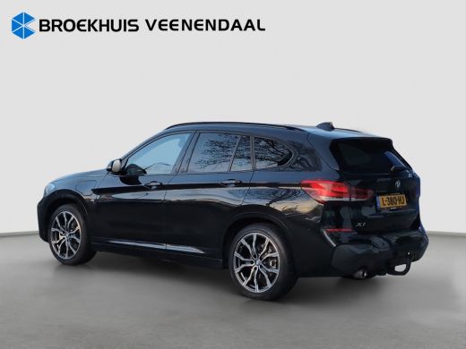 BMW X1 xDrive25e High Executive M-Sport | Pano | Leder | Trekhaak | Stoelverwarming ActivLease financial lease