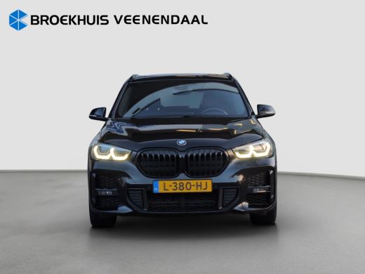 BMW X1 xDrive25e High Executive M-Sport | Pano | Leder | Trekhaak | Stoelverwarming ActivLease financial lease