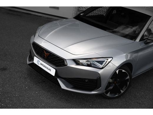 CUPRA Leon 1.4 TSI e-Hybrid 204pk Essential Limited | Achteruitrijcamera | Keyless | Adaptive Cruise 18" | A... ActivLease financial lease