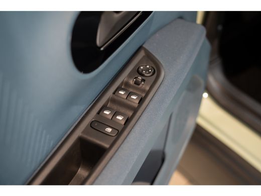 Fiat Panda 1.2 Turbo 110PK Hybrid Icon | Parkeersensoren | Apple Carplay & Android Auto | Airco | Cruise Con... ActivLease financial lease