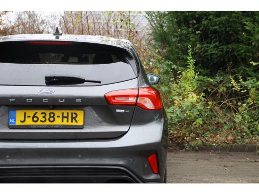 Ford Focus 1.0EB Hybrid ST Line | NL-AUTO! | 1E EIGENAAR! | CAMERA | CRUISE | PARK SENS V+A | LANE ASSIST | ... ActivLease financial lease