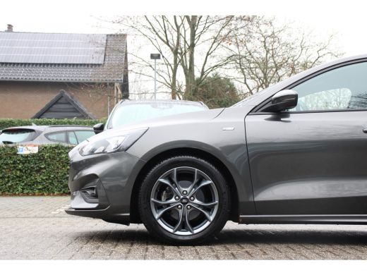 Ford Focus 1.0EB Hybrid ST Line | NL-AUTO! | 1E EIGENAAR! | CAMERA | CRUISE | PARK SENS V+A | LANE ASSIST | ... ActivLease financial lease