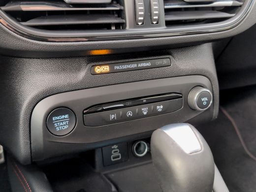 Ford Focus Wagon 1.0 Hybrid ST Line X | Pano | Adap. Cruise | Navigatie | 18 inch ActivLease financial lease