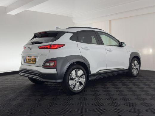 Hyundai Kona EV Premium 64 kWh {SOH-100%} [ 3-Fase ] (INCL.BTW) *LEATHER | KRELL-AUDIO | HEAD-UP | FULL-LED | ... ActivLease financial lease
