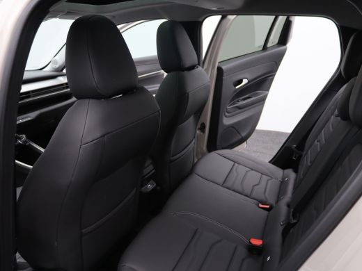 Jeep Avenger 1.2 e-Hybrid Summit | Achteruitrijcamera | Afdaal assistent | Apple Carplay/Android Auto|telefoon... ActivLease financial lease