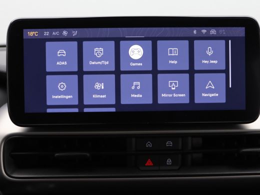 Jeep Avenger 1.2 e-Hybrid Summit | Achteruitrijcamera | Afdaal assistent | Apple Carplay/Android Auto|telefoon... ActivLease financial lease