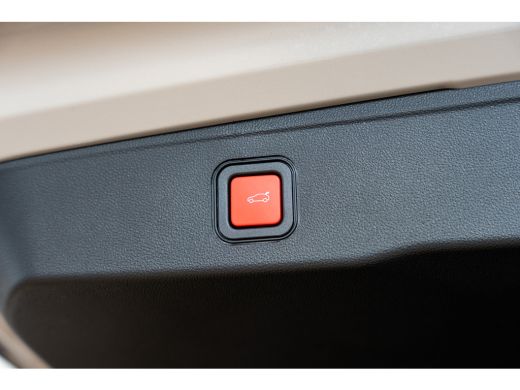 Jeep Avenger 1.2 Turbo 109PK Automaat e-Hybrid Summit | Elektrisch Panorama Dak | Stoelmassage & Verwarming | ... ActivLease financial lease