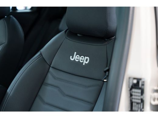 Jeep Avenger 1.2 Turbo 109PK Automaat e-Hybrid Summit | Elektrisch Panorama Dak | Stoelmassage & Verwarming | ... ActivLease financial lease