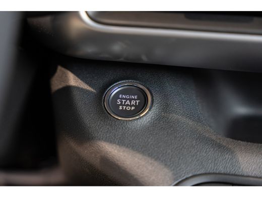 Jeep Avenger 1.2 Turbo 109PK Automaat e-Hybrid Summit | Elektrisch Panorama Dak | Stoelmassage & Verwarming | ... ActivLease financial lease