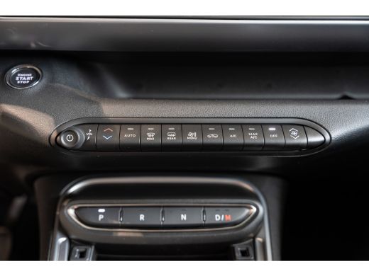 Jeep Avenger 1.2 Turbo 109PK Automaat e-Hybrid Summit | Elektrisch Panorama Dak | Stoelmassage & Verwarming | ... ActivLease financial lease