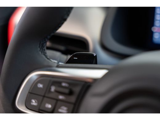 Jeep Avenger 1.2 Turbo 109PK Automaat e-Hybrid Summit | Elektrisch Panorama Dak | Stoelmassage & Verwarming | ... ActivLease financial lease