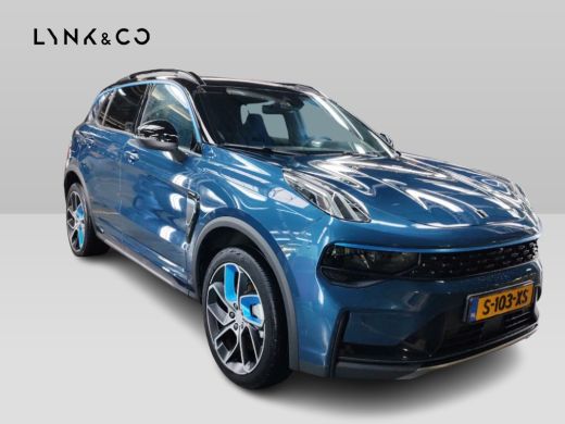 Lynk & Co 01 1.5 PHEV 360° Cam Navi Carplay Zwarte Hemel Pano.dak incl.BTW ActivLease financial lease