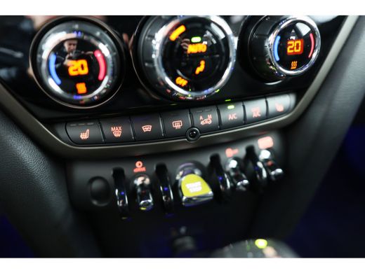Mini Countryman 2.0 Cooper 220pk S E ALL4 Chili | Leder | Elektr Stoel + Mem | Led | HUD | Adaptive Cruise | Voor... ActivLease financial lease
