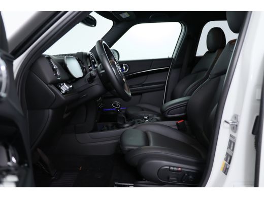 Mini Countryman 2.0 Cooper 220pk S E ALL4 Chili | Leder | Elektr Stoel + Mem | Led | HUD | Adaptive Cruise | Voor... ActivLease financial lease