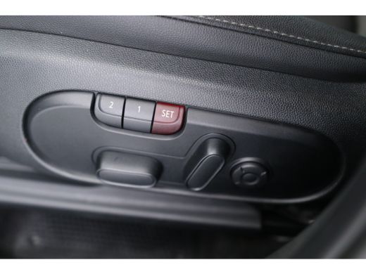 Mini Countryman 2.0 Cooper 220pk S E ALL4 Chili | Leder | Elektr Stoel + Mem | Led | HUD | Adaptive Cruise | Voor... ActivLease financial lease