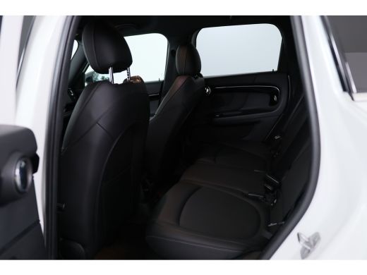 Mini Countryman 2.0 Cooper 220pk S E ALL4 Chili | Leder | Elektr Stoel + Mem | Led | HUD | Adaptive Cruise | Voor... ActivLease financial lease
