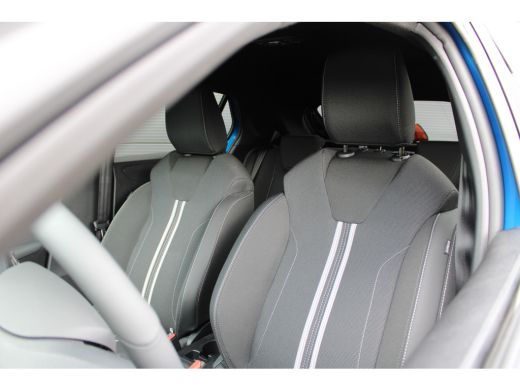 Opel Corsa YES | LED koplampen met LED dagrijverlichting | Licht- en regensensor | Parkeersensoren achter ActivLease financial lease